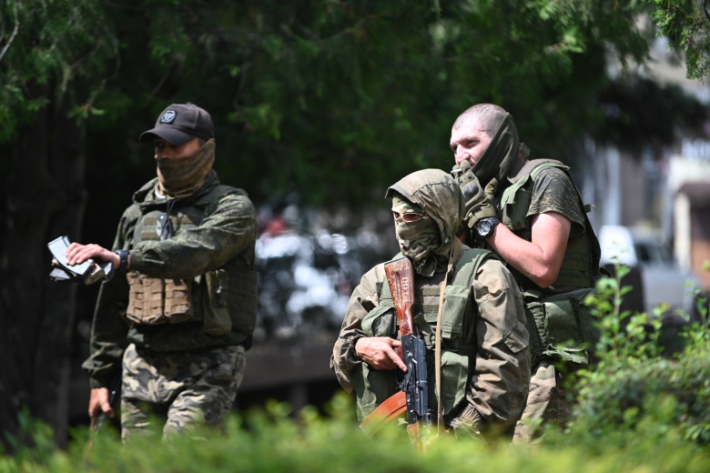 Бойцы ЧВК "Вагнер" во время мятежа в Ростове-на-Дону