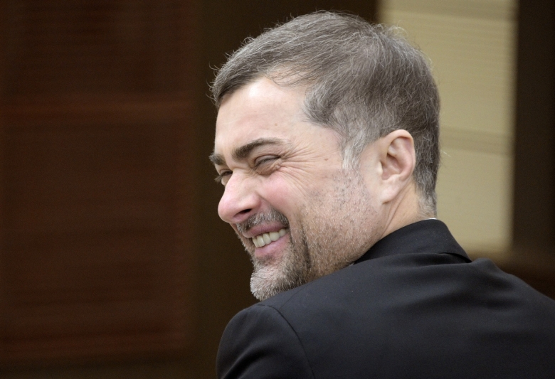 В официальной должности Владислава Суркова нет ни слова об Украине, но это его ключевая сфера ответственности. Фото: Глеб Щелкунов / Коммерсантъ