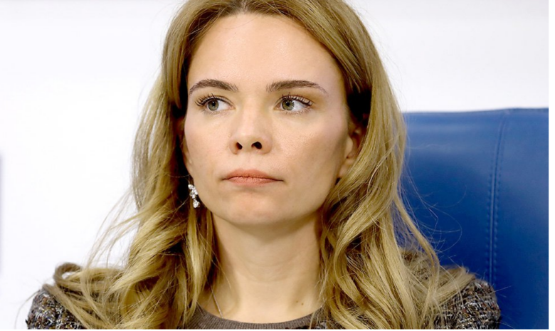 Новый директор ГТГ Елена Проничева