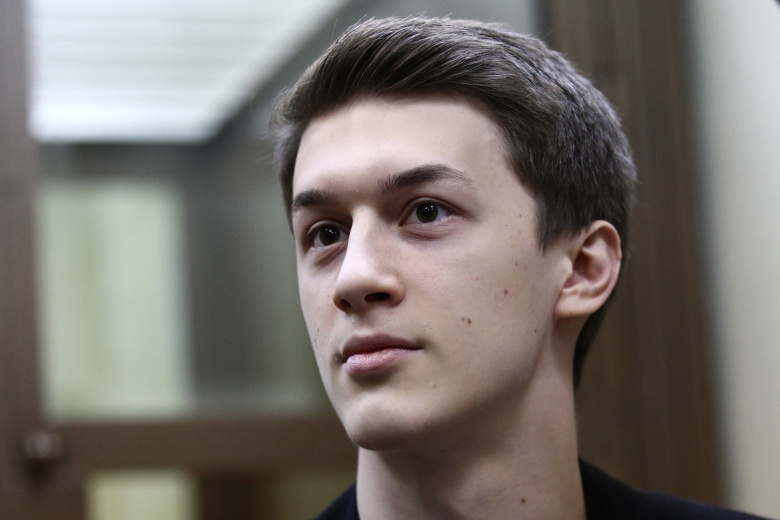 Студент Высшей школы экономики Егор Жуков во время рассмотрения дела в Кунцевском суде. Фото: Сергей Бобылев / ТАСС