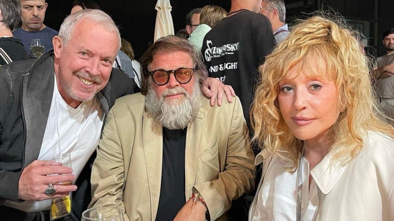 Андрей Макаревич, Борис Гребенщиков и Алла Пугачева. Все трое выступили против войны и уехали из России