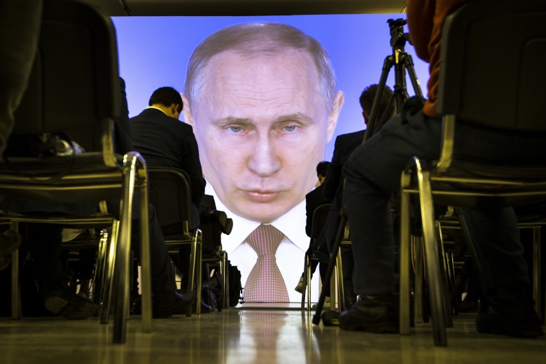 Журналисты наблюдают  за ежегодным посланием Владимира Путина к нации, 1 марта 2018 года