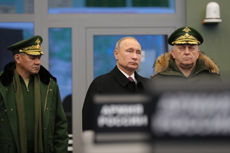 Министр обороны РФ Сергей Шойгу и президент России Владимир Путин. Фото: Михаил Климентьев / Пресс-служба президента РФ / ТАСС