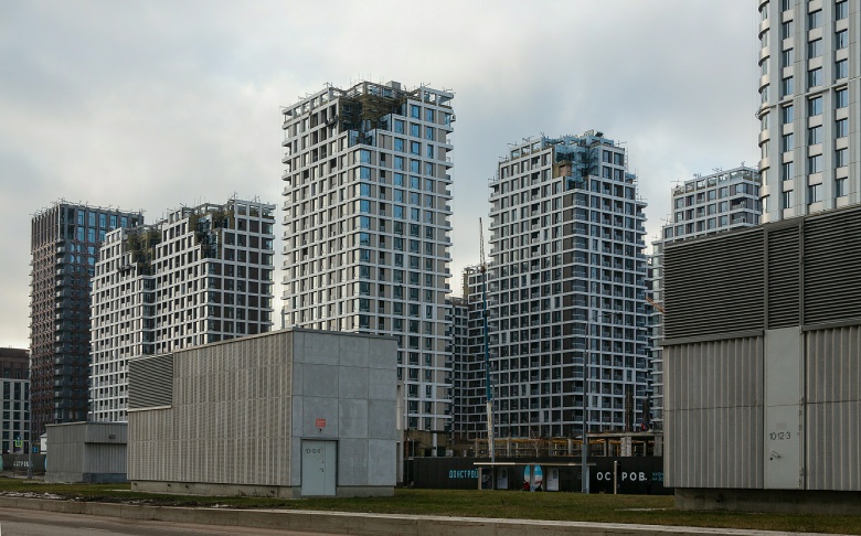 Строящиеся дома в московском районе Мнёвниковская пойма