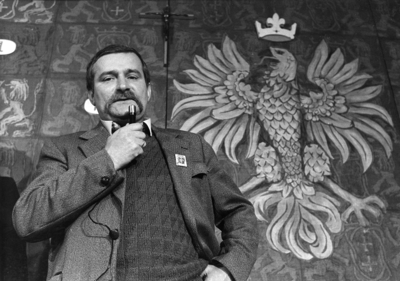 Лех Валенса, 1983. Фото:  Cezary Sokolowski / AP