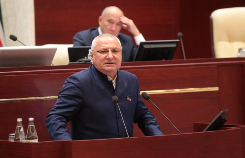 Депутат Азат Хамаев