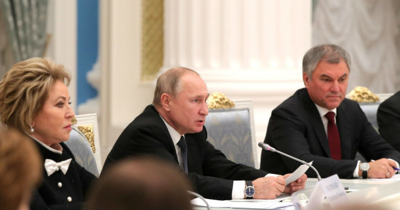 Валентина Матвиенко, Владимир Путин и Вячеслав Володин. Фото: kremlin.ru