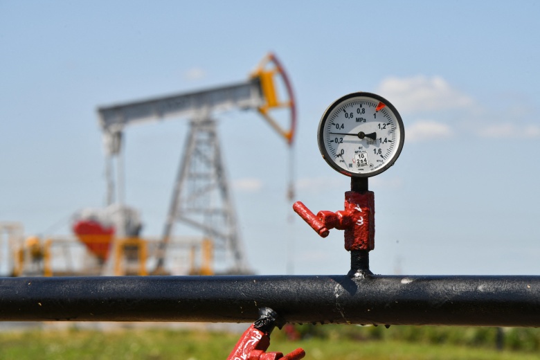 Нефтедобывающая установка в Татарстане.