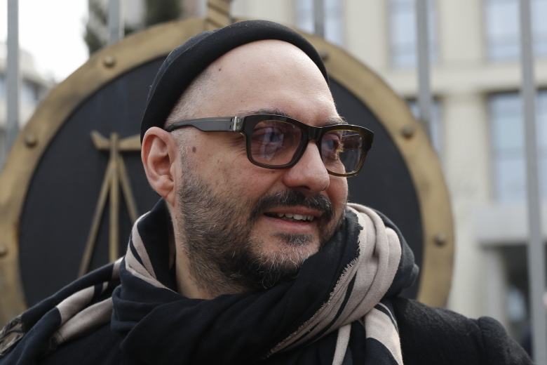 Кирилл Серебренников после заседания Мосгорсуда.  Фото: Pavel Golovkin / AP / ТАСС