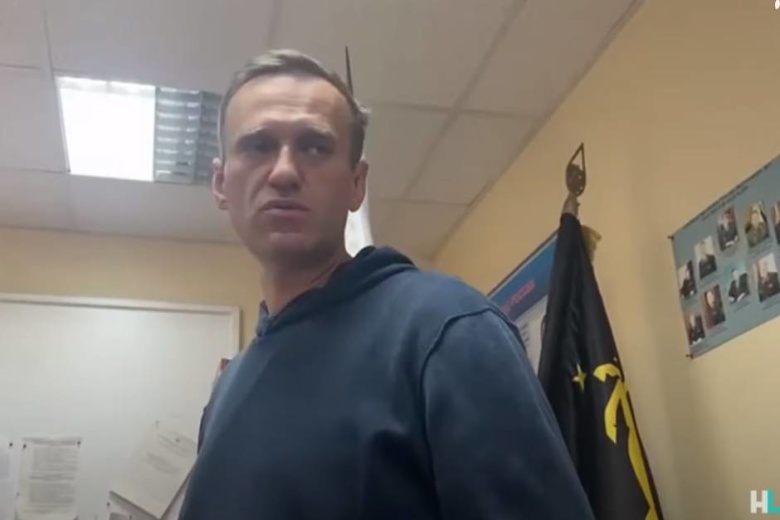 Алексей Навальный во время суда. Фото: навальный live / youtube.com