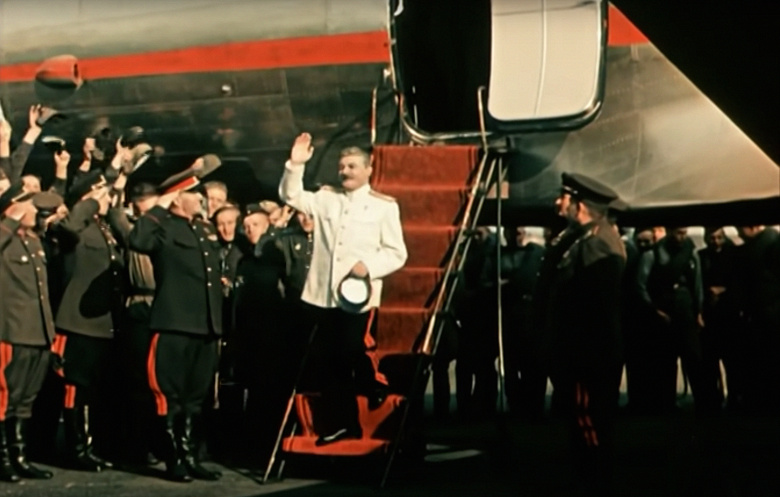 Кадр из фильма "Падение Берлина" (реж. Михаил Чиаурели, 1949)
