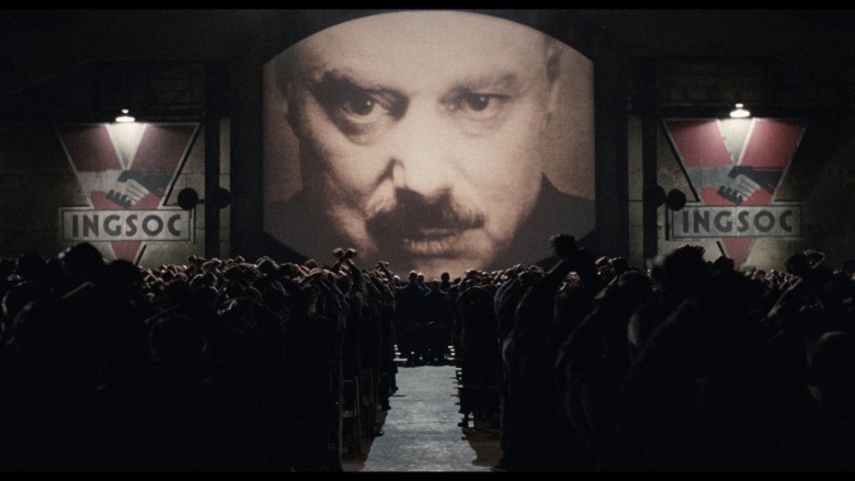 Кадр из фильма «1984» (Майкл Рэдфорд, 1984 год)