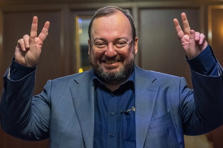 Станислав Белковский