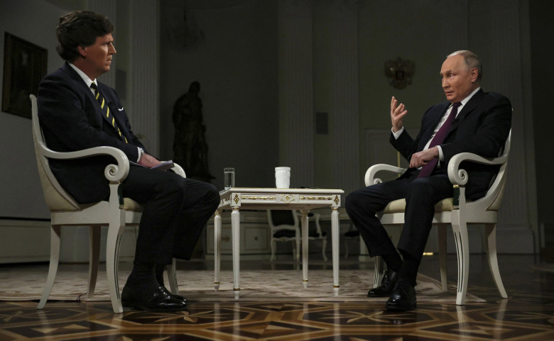 Кадр интервью Владимира Путина Такеру Карлсону