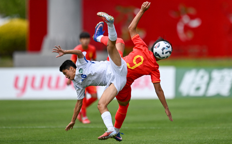 Матч юношеской сборной Китая на международном молодежном турнире CFA Team China Xingtai Cup Hohhot 2026 в Хуххоте, Автономный район Внутренняя Монголия, Северный Китай.