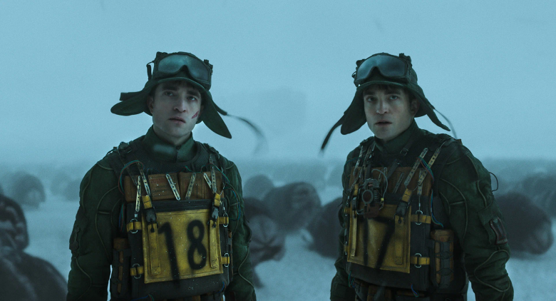 Кадр из фильма «Микки 17» (реж. Пон Джун-хо, 2025)