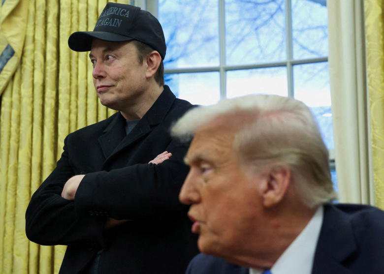 Вашингтон, 11 февраля 2025 года, Илон Маск и Дональд Трамп в Овальном кабинете Белого дома
