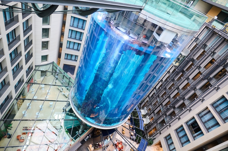 Аквариум AquaDom в отеле Radisson Blu, Берлин
