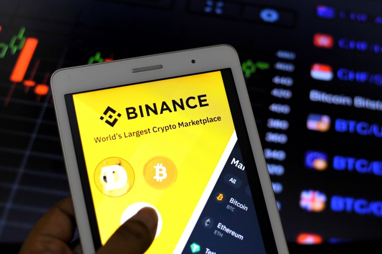 Приложение для торговли криптовалютами Binance. Фото: Avishek Das/ Keystone Press Agency/ Global Look Press