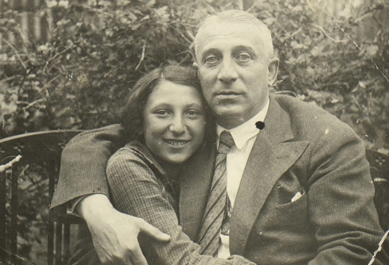 Бенедикт Лившиц с племянницей, предположительно 1937 год