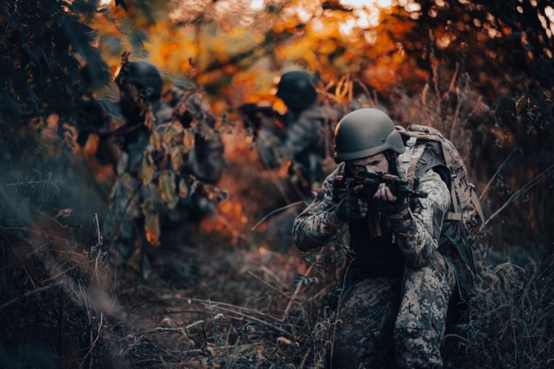 Украинские военные на передовой