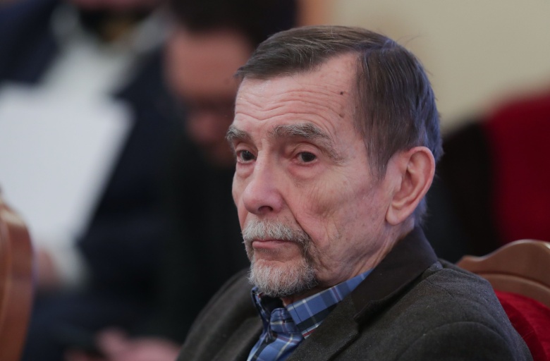 Лев Пономарев