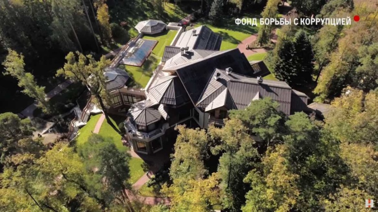 Резиденция Медведева в Знаменском, Подмосковье. Скриншот видео. Фото: Фонд борьбы с коррупцией