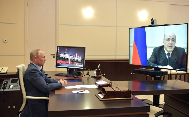 Михаил Мишустин рассказывает Владимиру Путину о своем диагнозе. Фото: Kremlin.ru