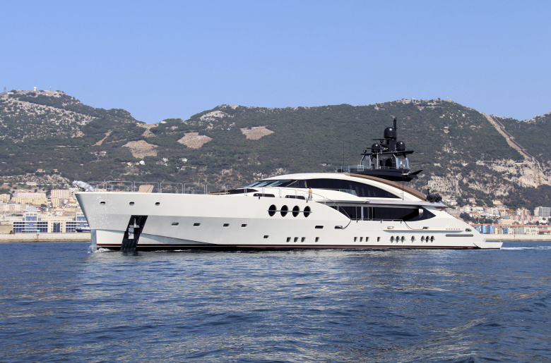 65-метровая яхта Алексея Мордашова Lady M, арестованная итальянскими властями 4 марта 2022 года. Фото: IMAGO/  Giovanny Romero/ Global Look Press