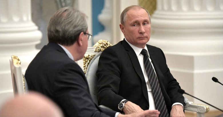 Валерий Фадеев и Владимир Путин на встрече с членами Общественной палаты Российской Федерации. Фото: kremlin.ru