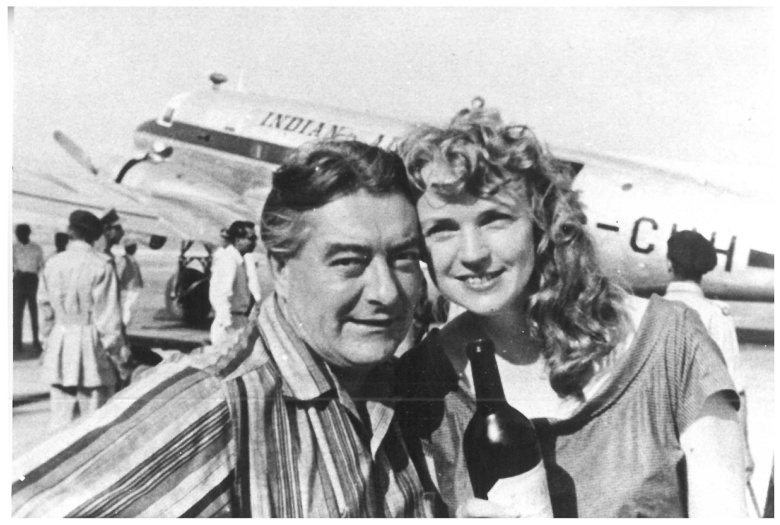 Борис и Ингер Лисаневич в аэропорту Трибхуван, Катманду, 1955 год