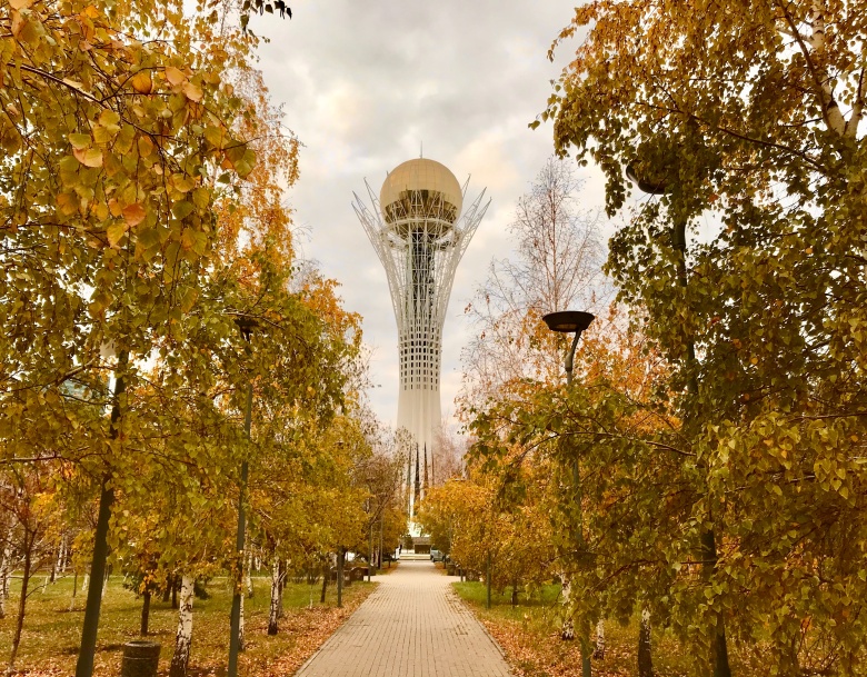 Монумент Байтерек в Астане