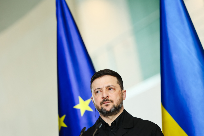 Президент Украины Владимир Зеленский на переговорах с канцлером ФРГ Фридрихом Мерцем