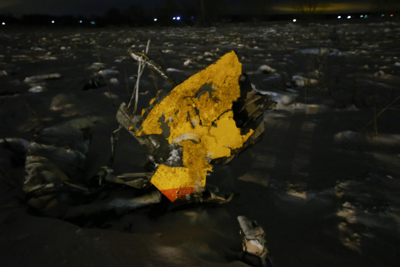 Обломки АН-148. Фото: Sergei Karpukhin / Reuters
