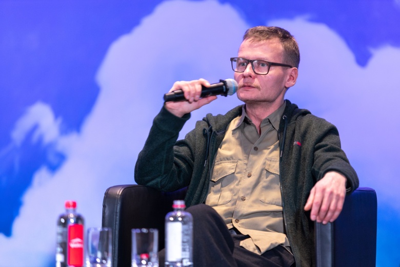 Журналист, писатель Роберт Гараев